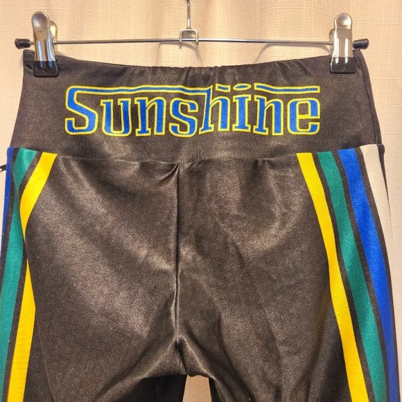 GOLDSHEEP Black Volleyball Leggings with Colorful Stripes Size M - Picture 5 of 6